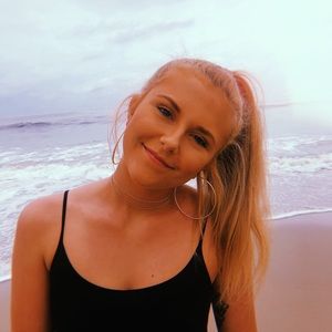 Meet your Posher, Rene